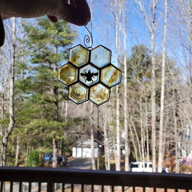 🐝 Stained Glass Bee Sun Catcher (Buy 2 Free Shipping)