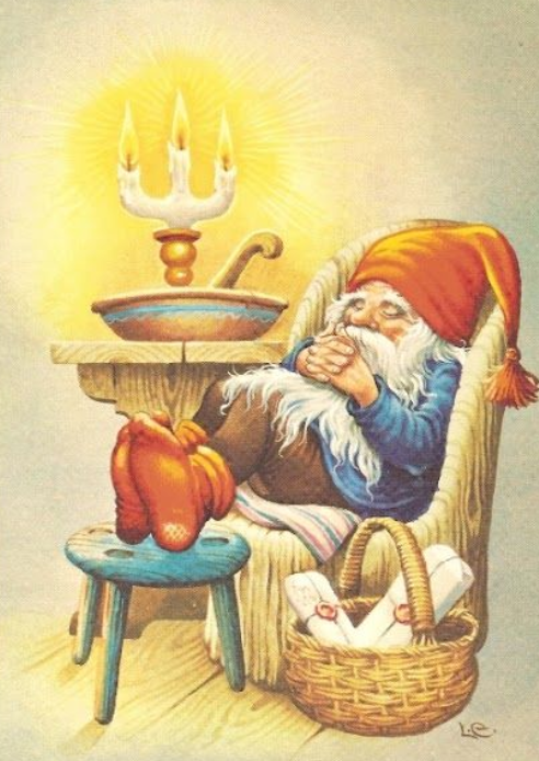 🎅🎁Vintage Christmas Dwarves Postcard Set